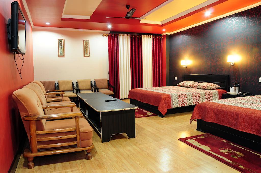 Hotel Sunita Almora Zimmer foto